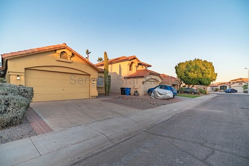 4510 E Verbena Dr - Photo 2 of 32