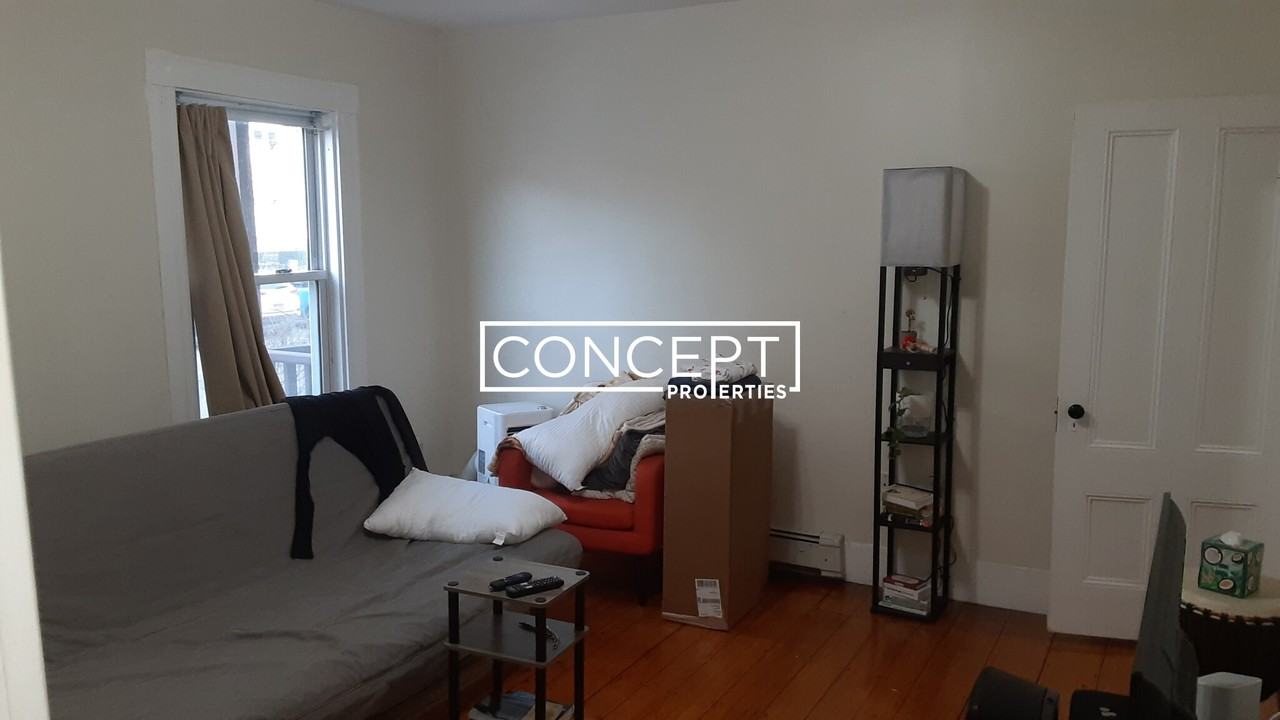 25 Everett St #1 - Photo 6 of 24