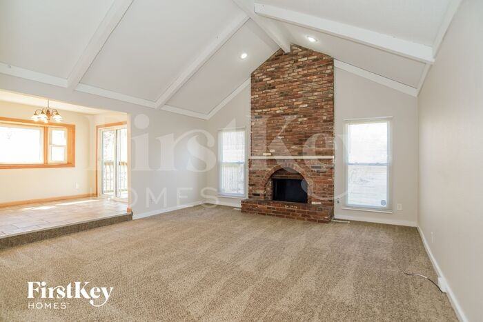 9038 Manning Ave - Photo 2 of 15