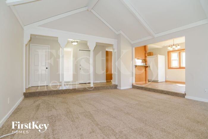 9038 Manning Ave - Photo 3 of 15