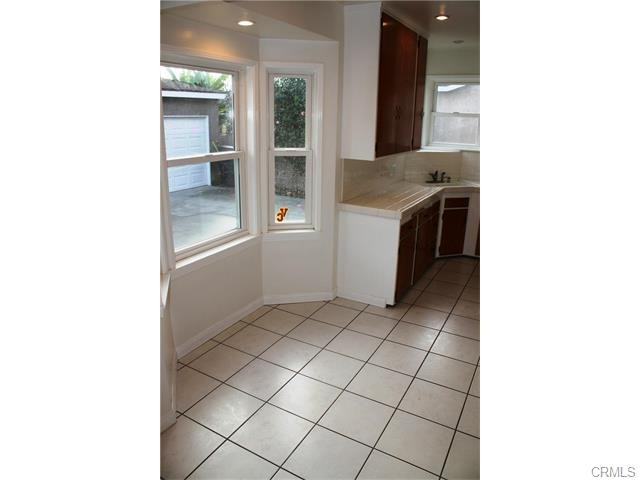 5942 Lorelei Ave - Photo 3 of 27