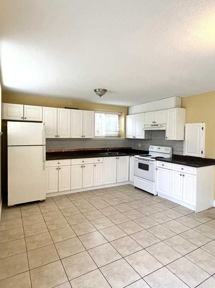 7865 Elwell Street - Photo 3 of 15