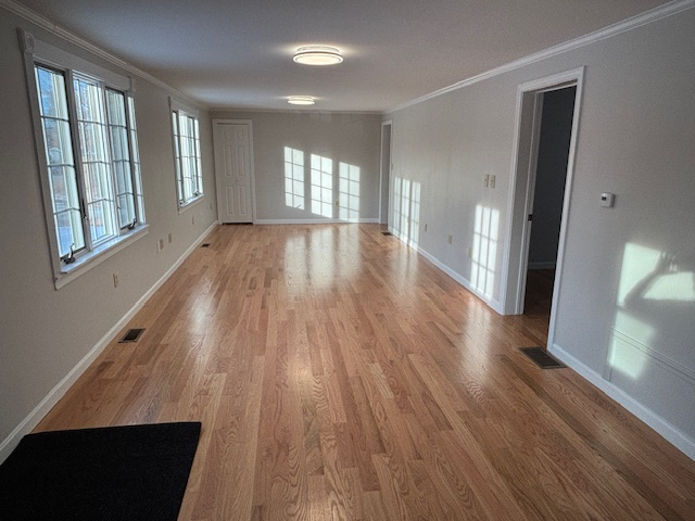 1123 S Main St - Photo 3 of 8