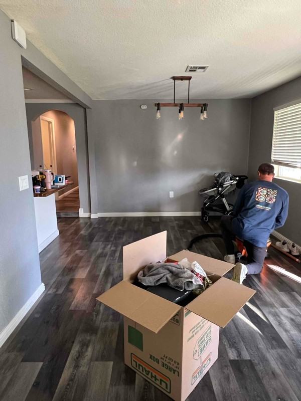 606 E B St - Photo 2 of 24