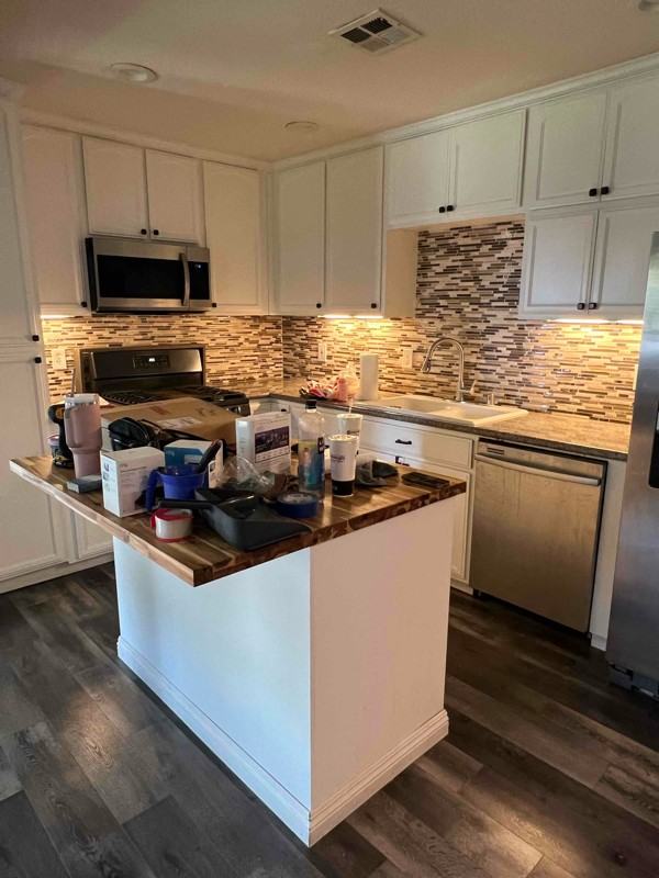 606 E B St - Photo 3 of 24