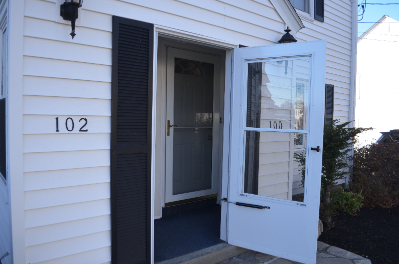 100 Uncatena Ave - Photo 2 of 30