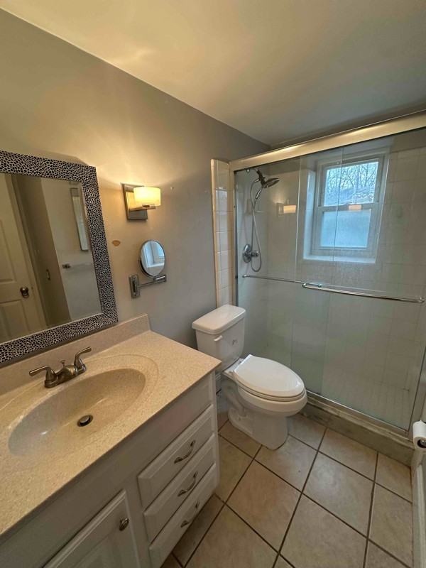 2270 Madison Rd #1A - Photo 4 of 9