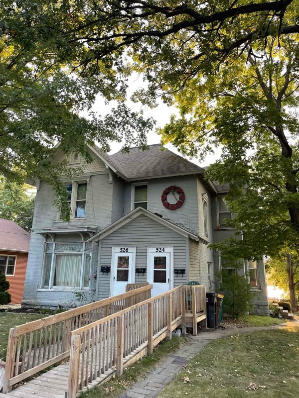 524 Park Ave #4 - Photo 4 of 19