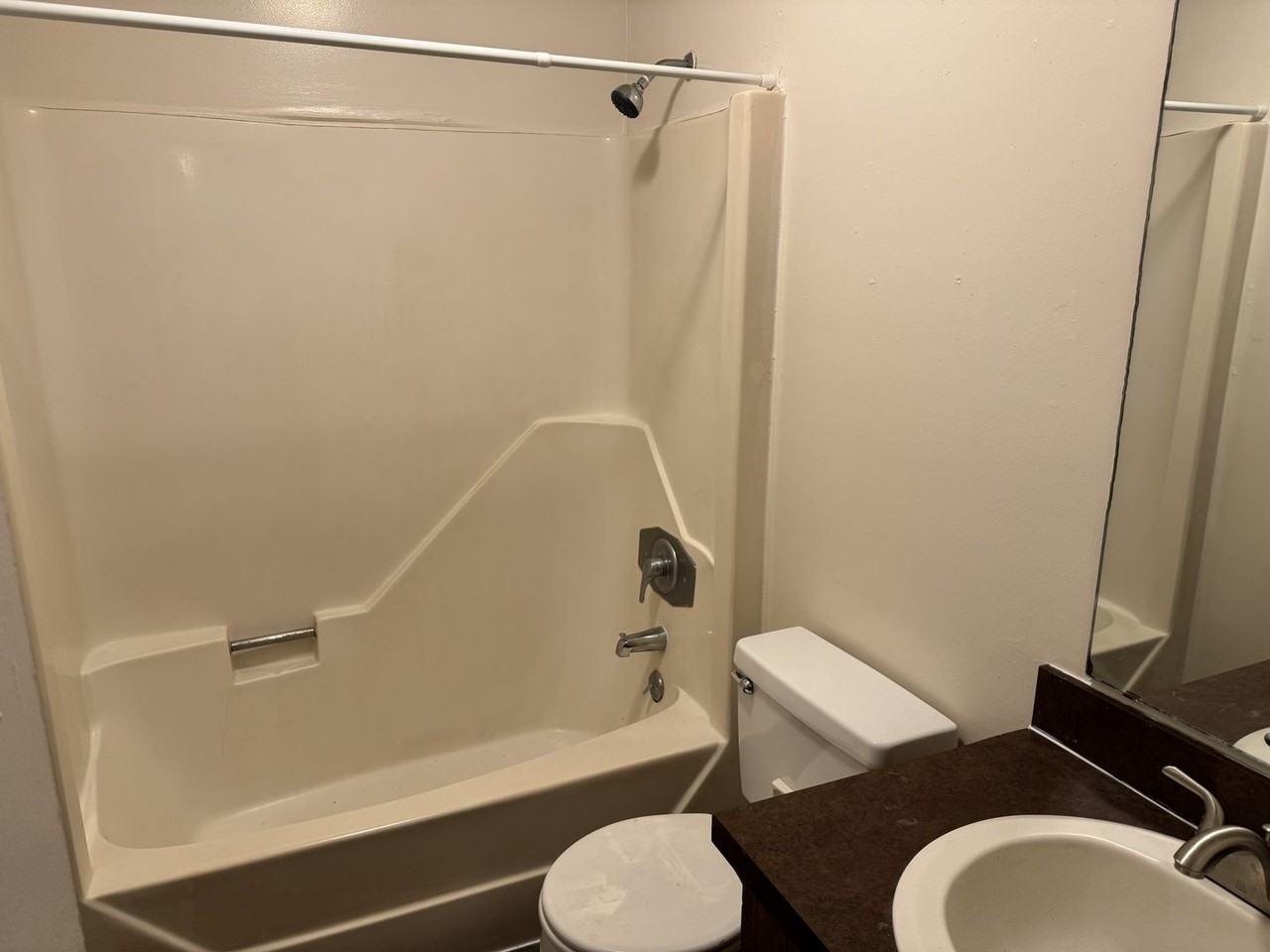 215 Webb Blvd - Photo 5 of 10