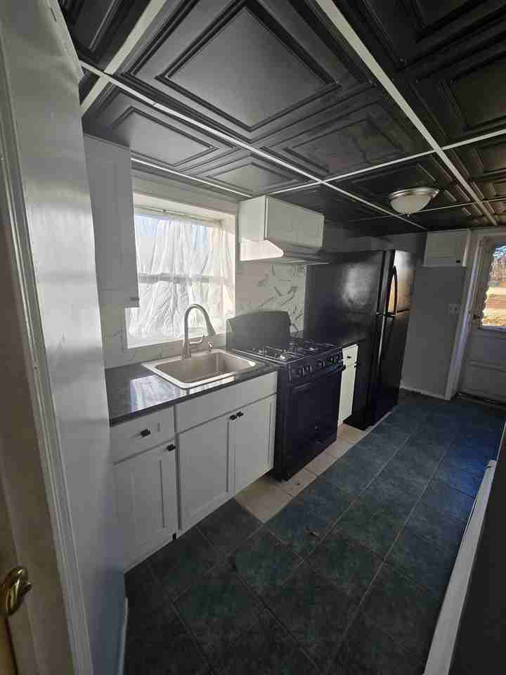 86 Indian Head Rd - Photo 4 of 12