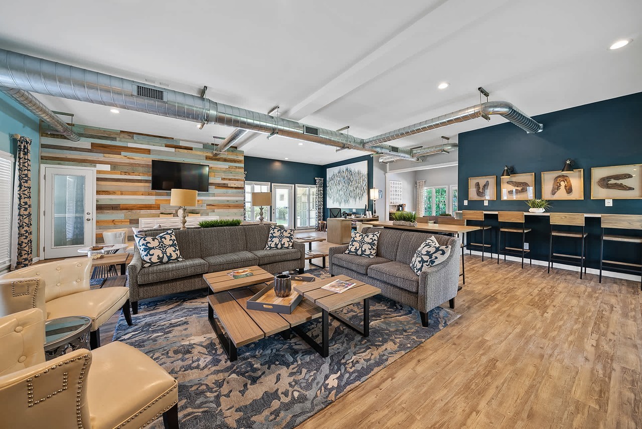 Wellington Place - Photo 2 of 23