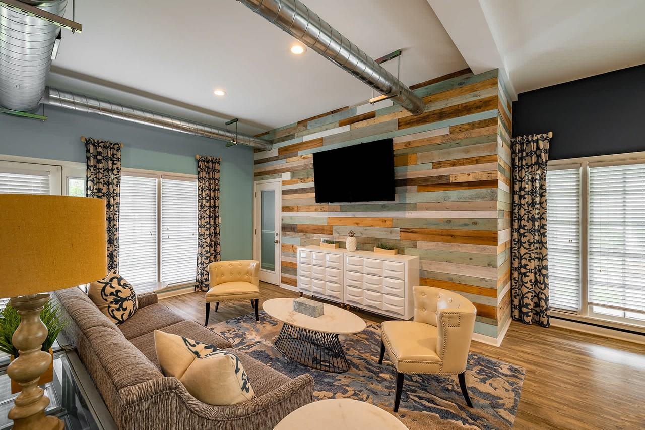 Wellington Place - Photo 3 of 23