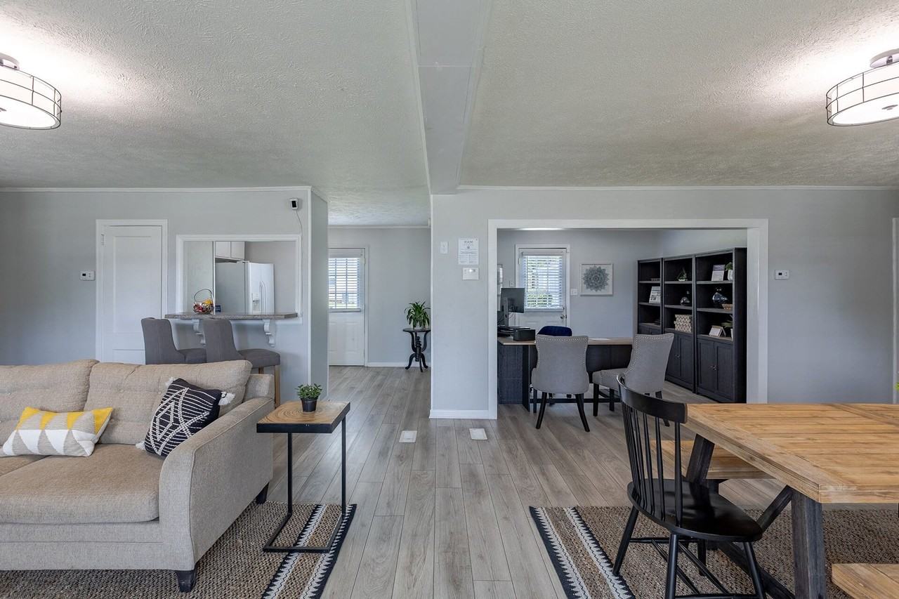 Cottages on Elm - Photo 3 of 24