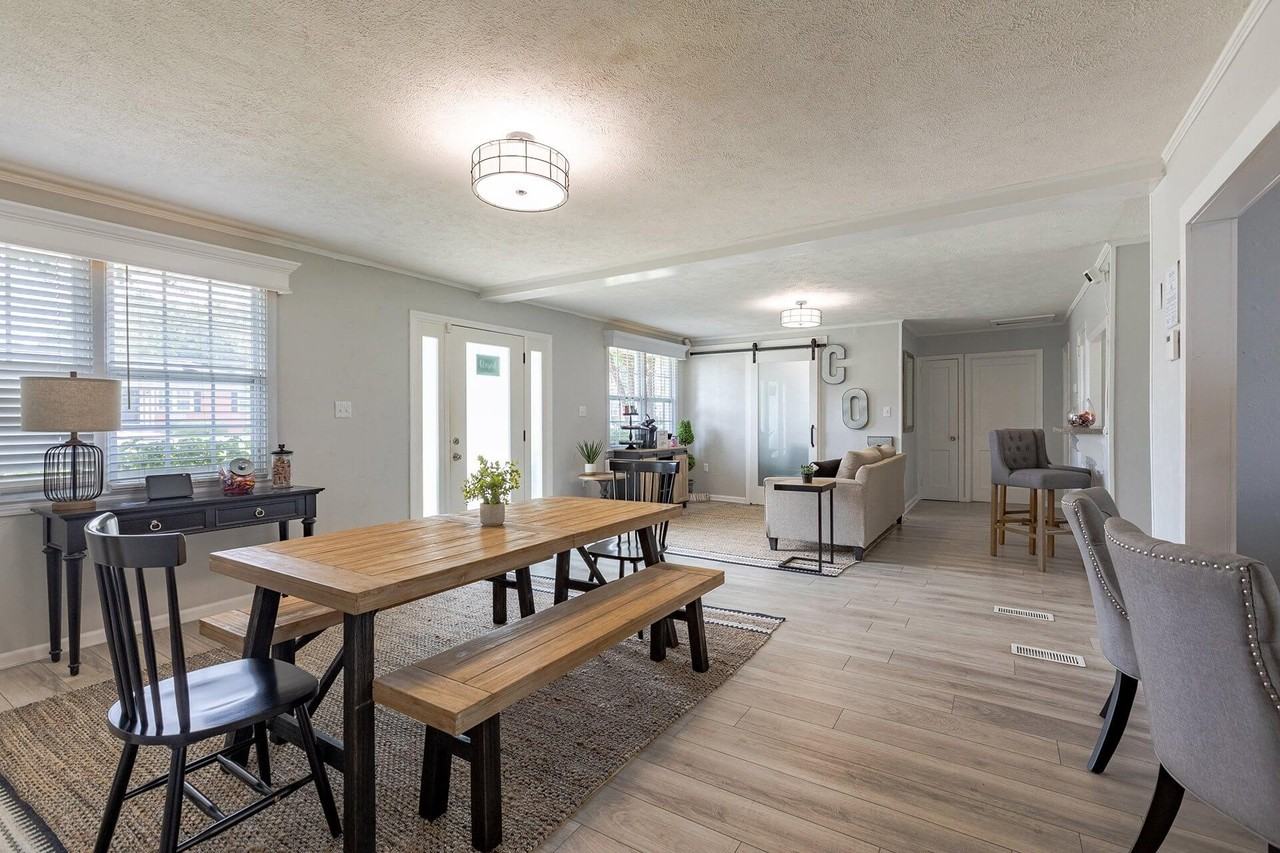 Cottages on Elm - Photo 5 of 24