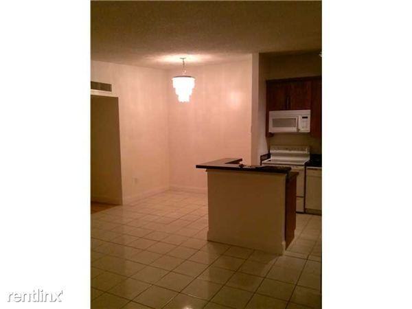 781 NE 199th St - Photo 2 of 4