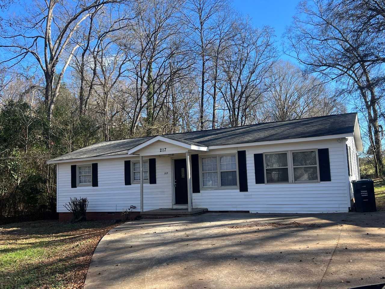 217 Boger Ct Sw - Photo 2 of 20