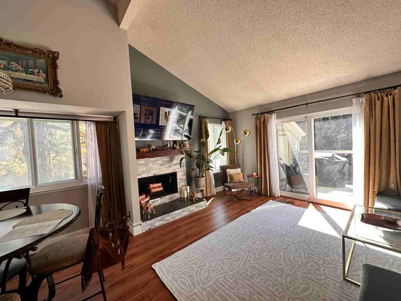 2338 Roundhouse Rd - Photo 2 of 15
