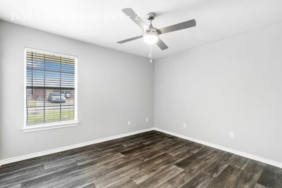 Cottage Row Apartments - Photo 7 of 27