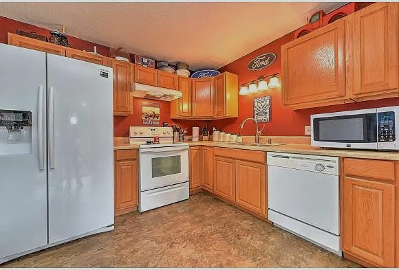 173 Circle Dr #NA - Photo 2 of 17