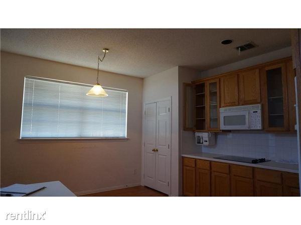 4401 Heath Ct - Photo 2 of 8
