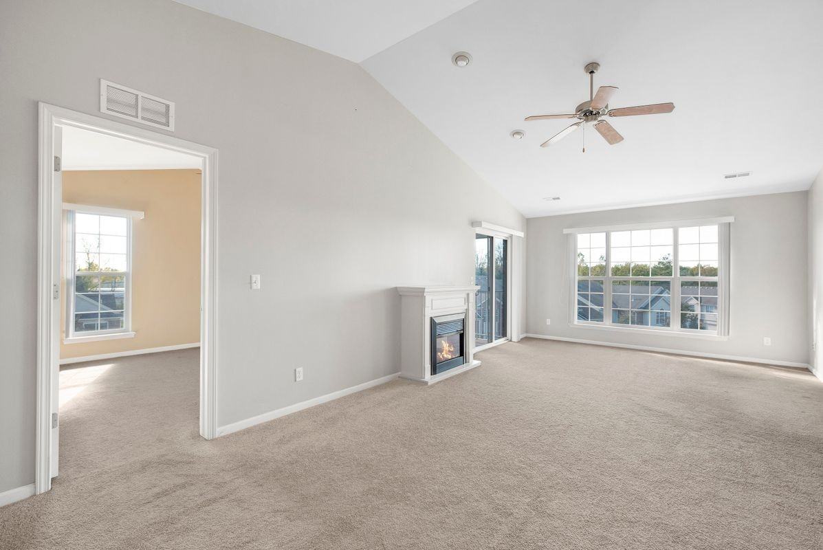 1845 Flagstone Cir - Photo 2 of 7