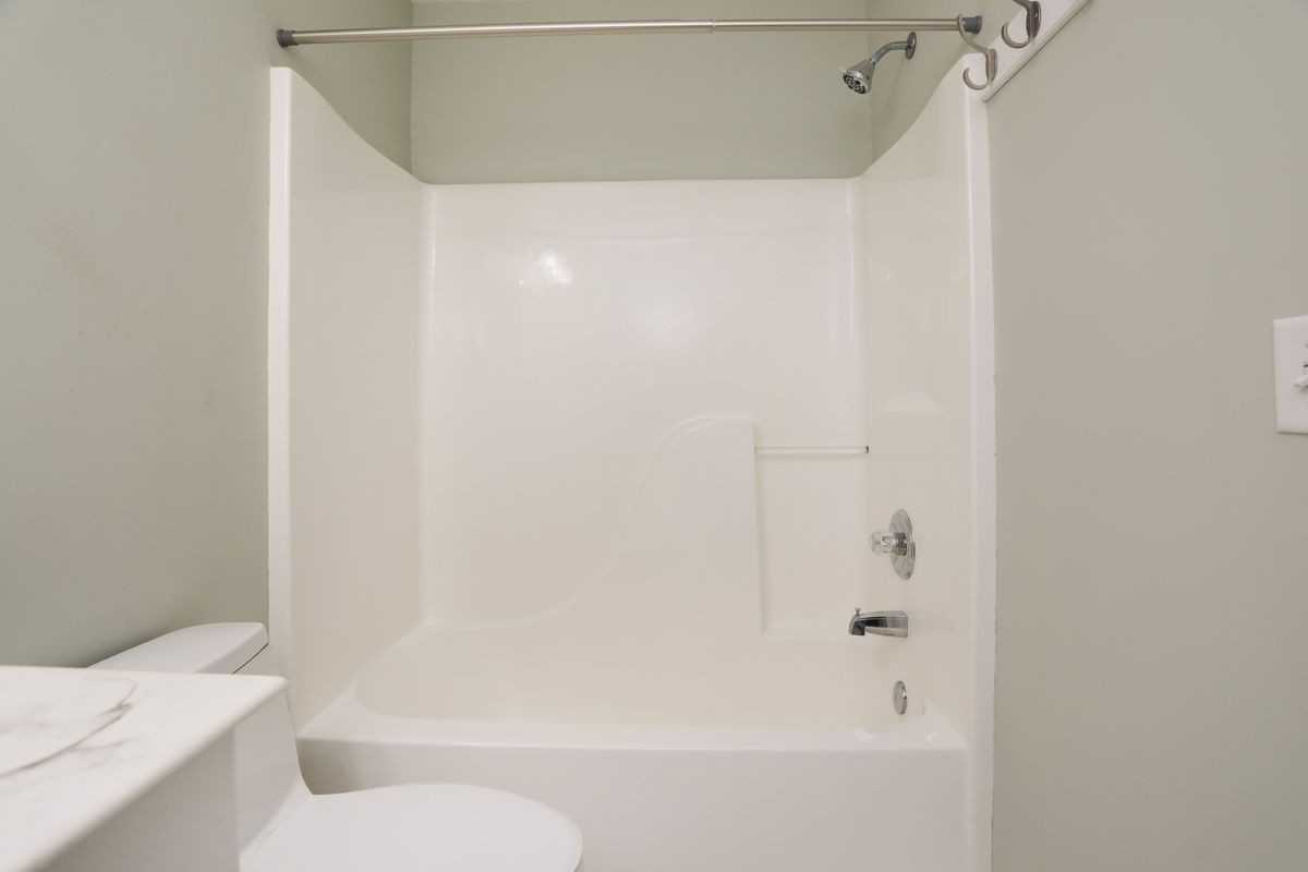 43104 Providence Ln - Photo 3 of 24