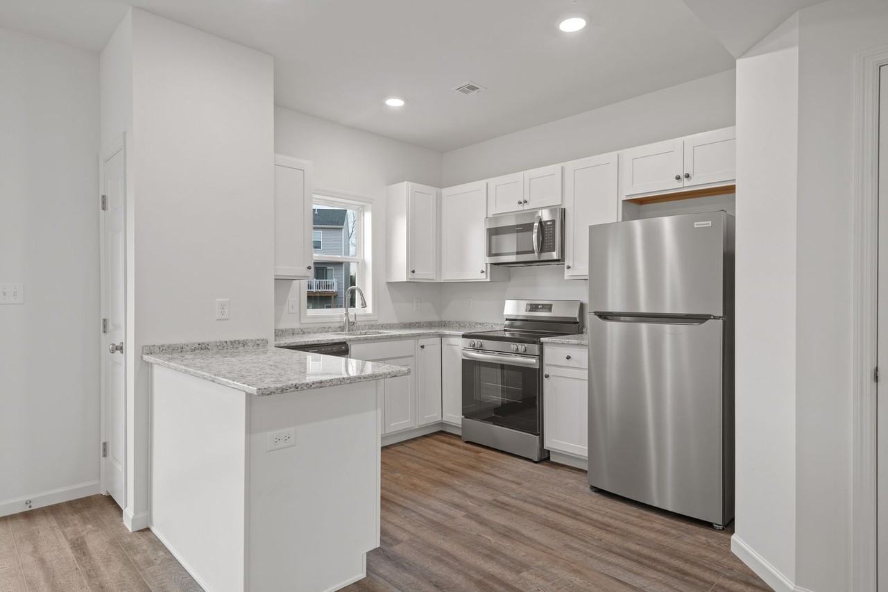 259 Sruthi Dr - Photo 5 of 10