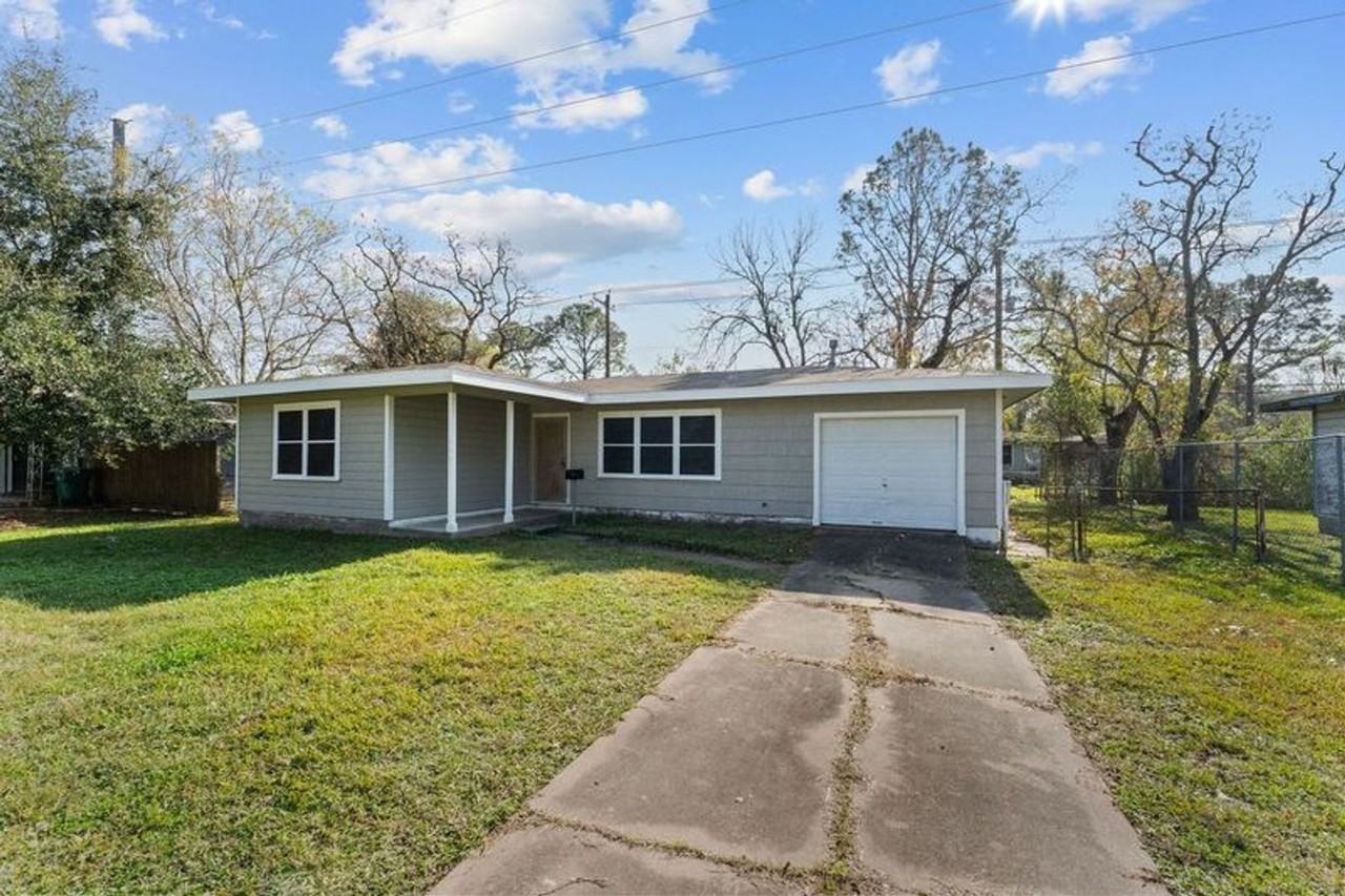 405 Chip St - Photo 3 of 18