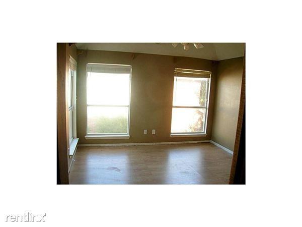 3816 Acacia Trail - Photo 3 of 8