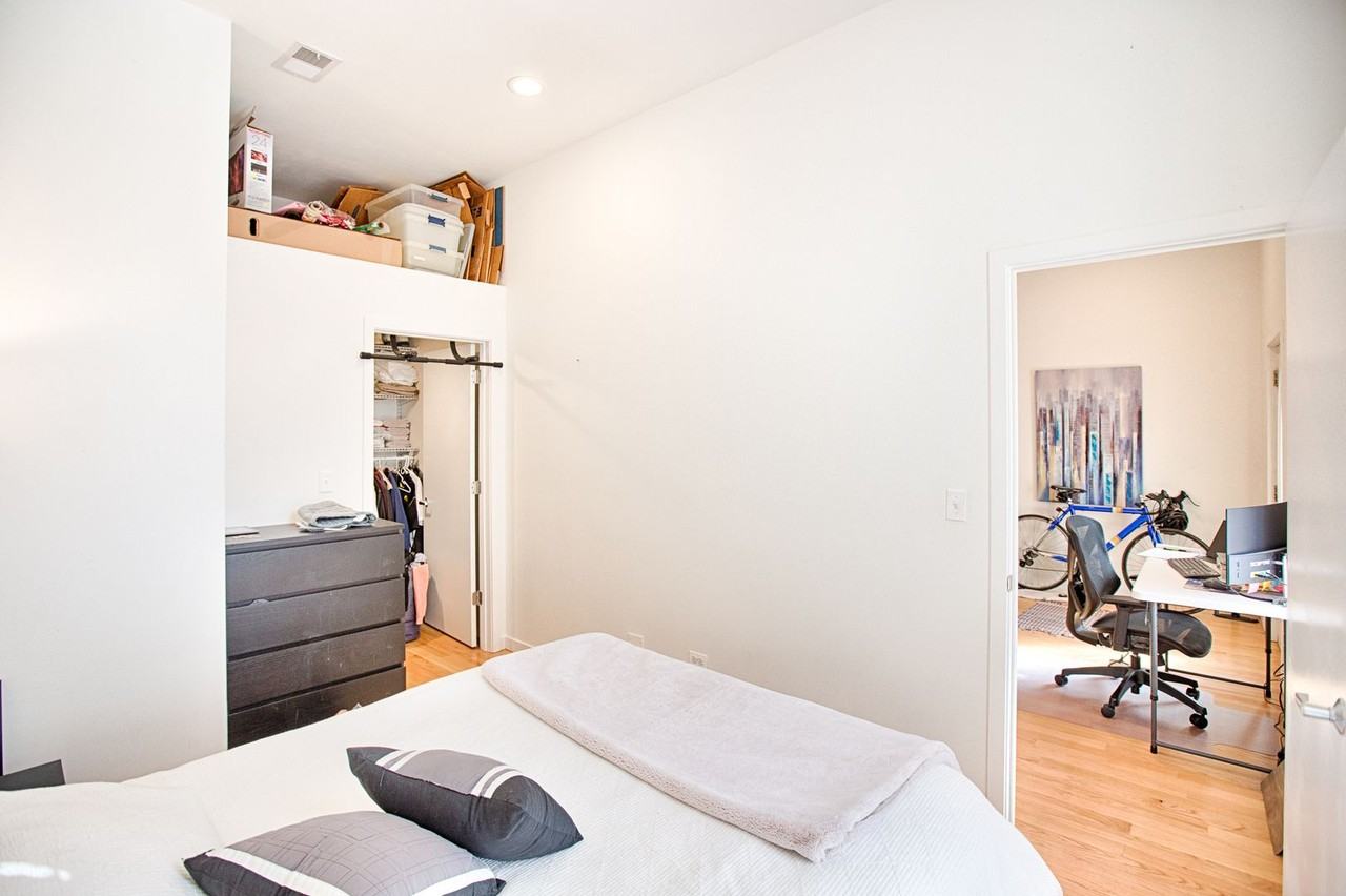 1164 N Milwaukee Ave - Photo 7 of 10