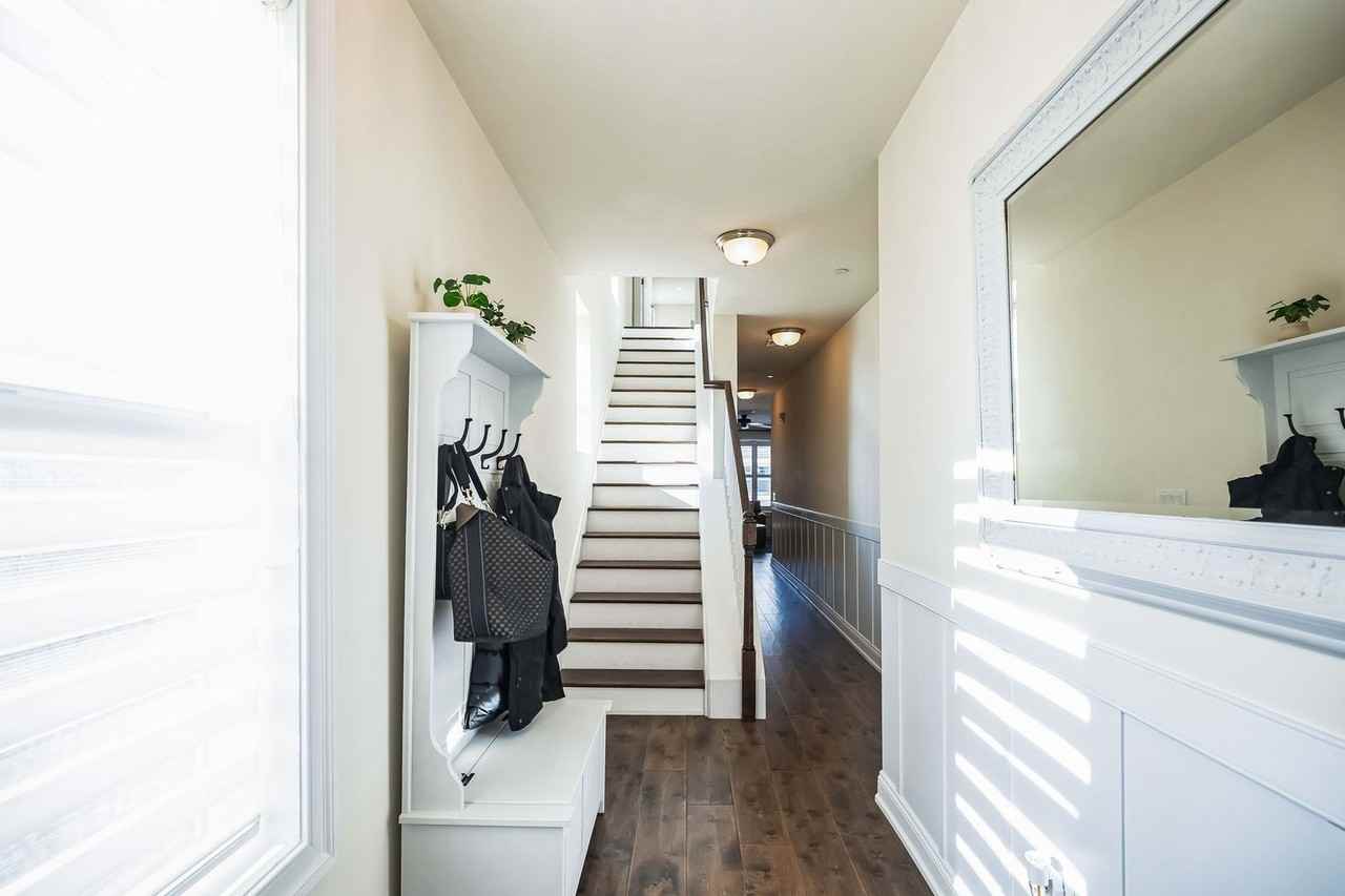 358 W 7th Ave - Photo 4 of 28