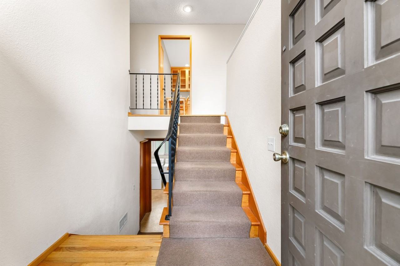 1502 Adams St - Photo 3 of 22