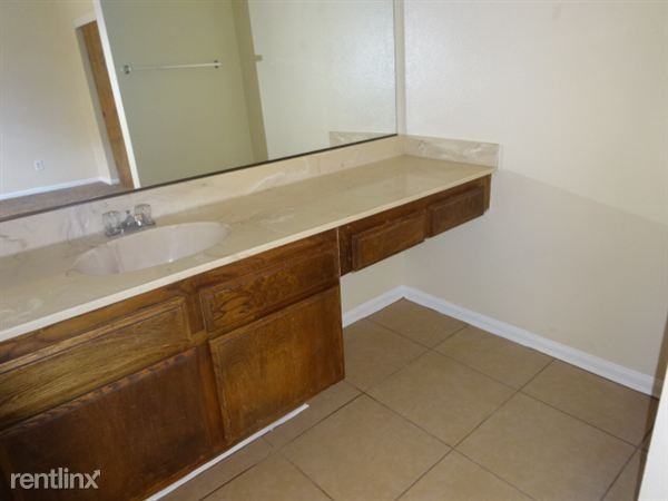 Thornton - Photo 3 of 10