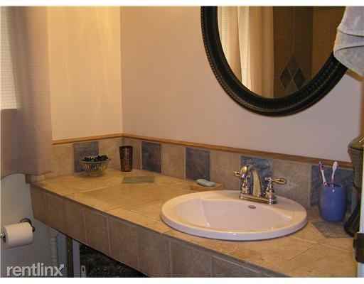 2915 Gibson St - Photo 3 of 5