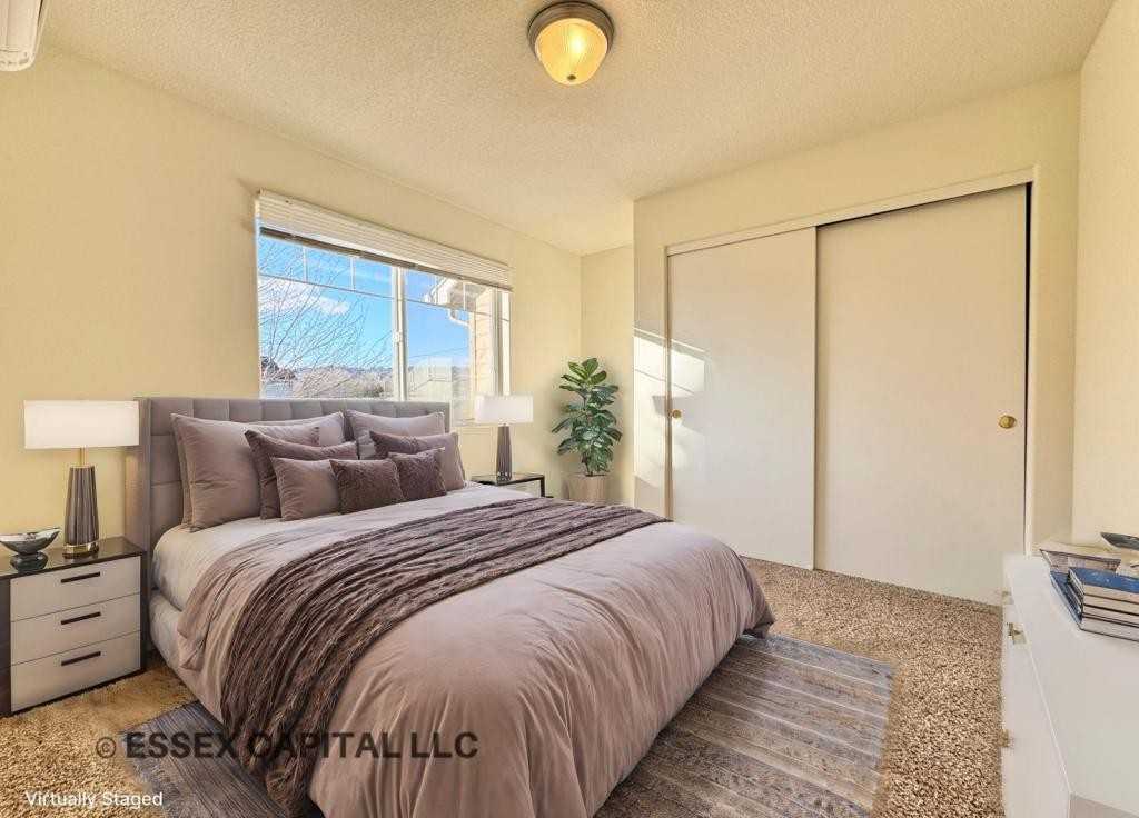 1120 Se Sumner St - Photo 7 of 9