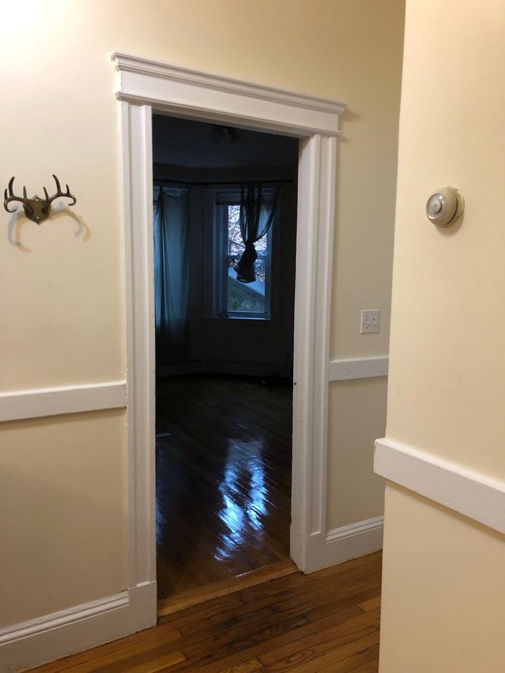 109 Strathmore Rd Apt 3