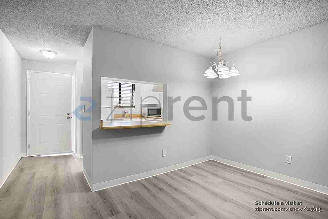 3436 I St Ne #N203 - Photo 2 of 17