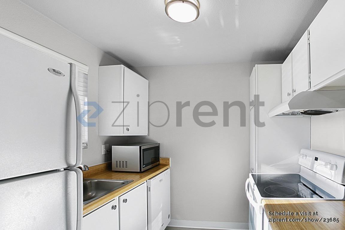 3436 I St Ne #N203 - Photo 3 of 17