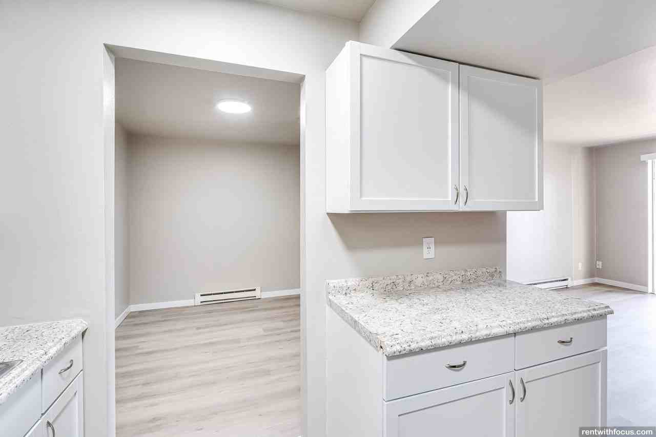 EVERGREEN PLACE - Photo 4 of 30