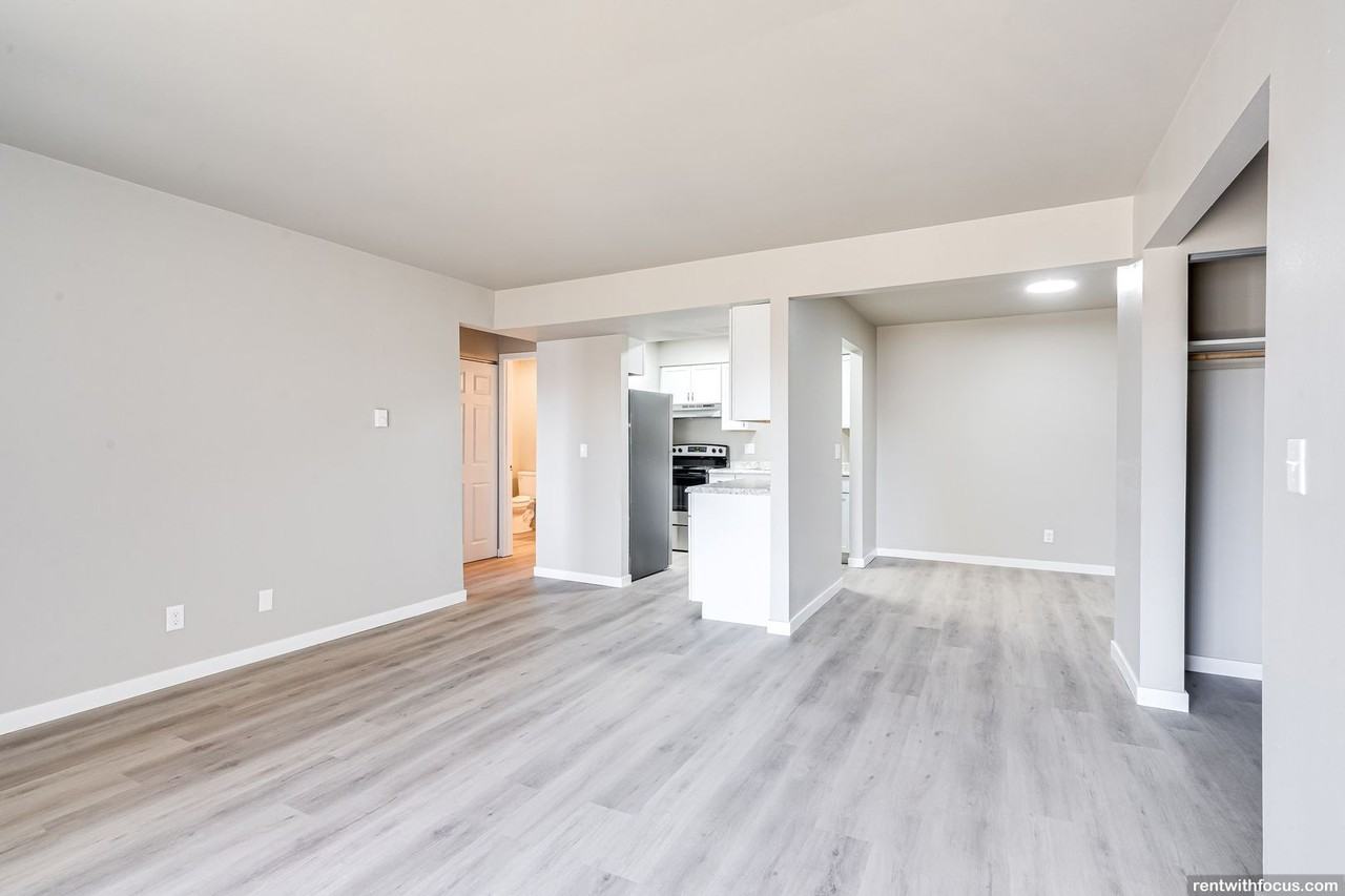 EVERGREEN PLACE - Photo 6 of 30