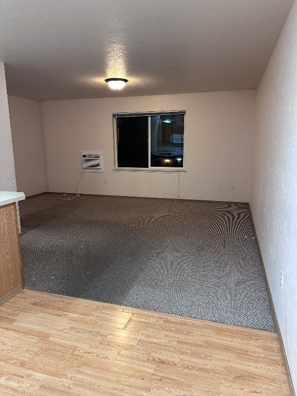 37 Appleway Dr #3 - Photo 2 of 10