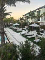 featured image of 775 Laura Oaks Blvd