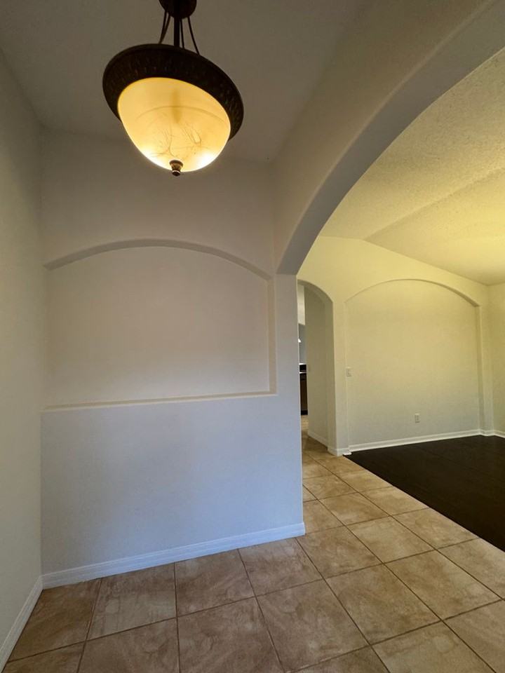 10069 Brodbeck Blvd - Photo 2 of 50