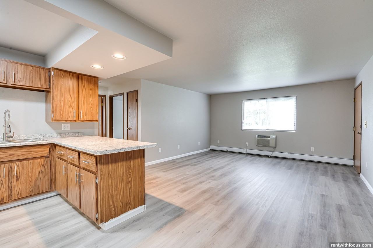 Nova Apartments - Photo 4 of 23