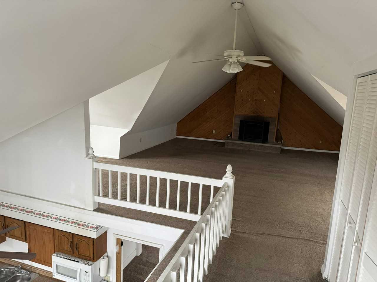 5155 East Main Street Road, Unit Upper - Photo 7 of 30