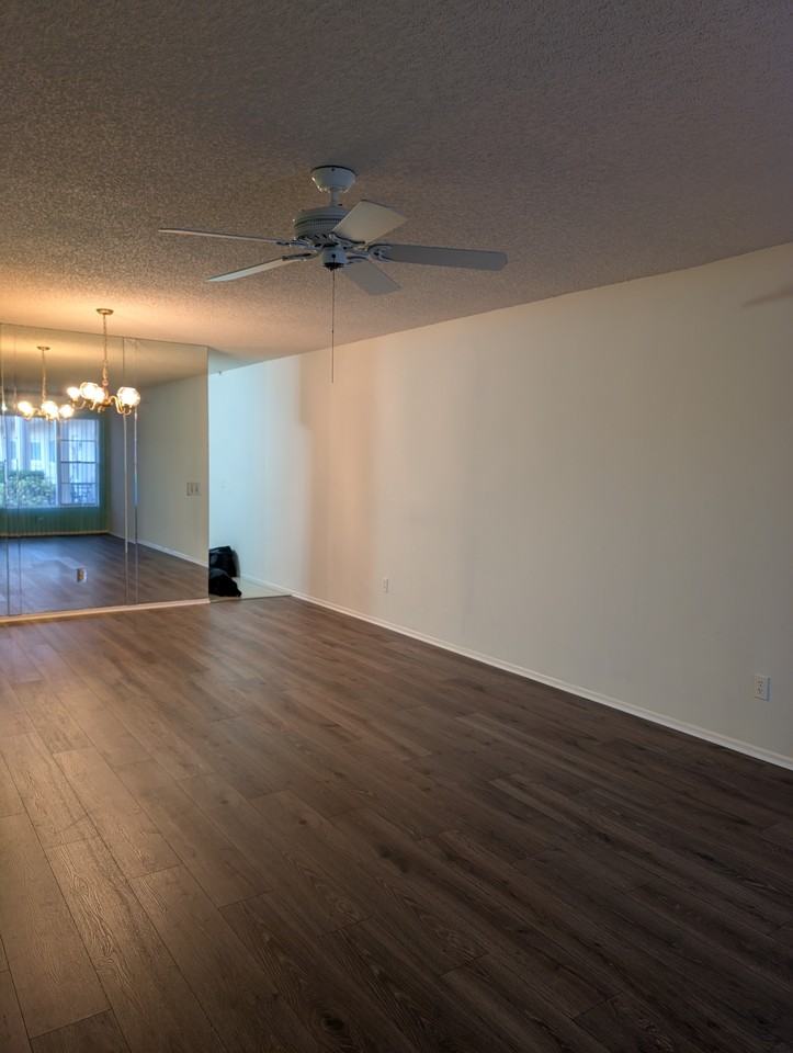 2258 World Parkway Blvd #10 - Photo 3 of 22
