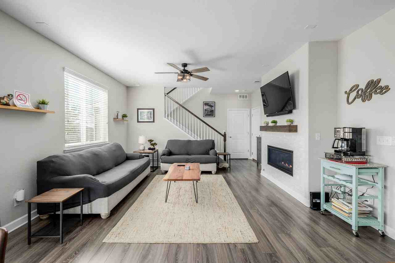 10406 Akron St #NA - Photo 5 of 42