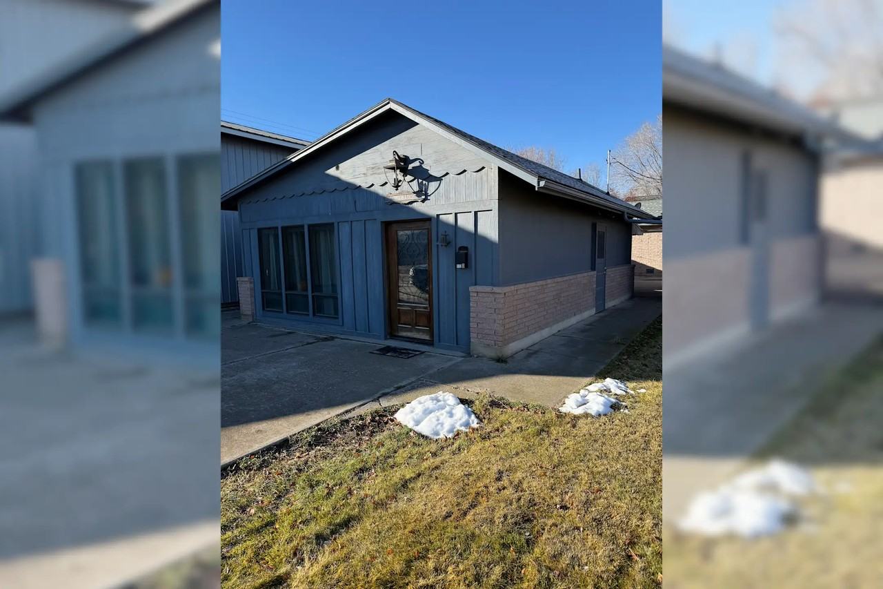 113 D St - Photo 2 of 9