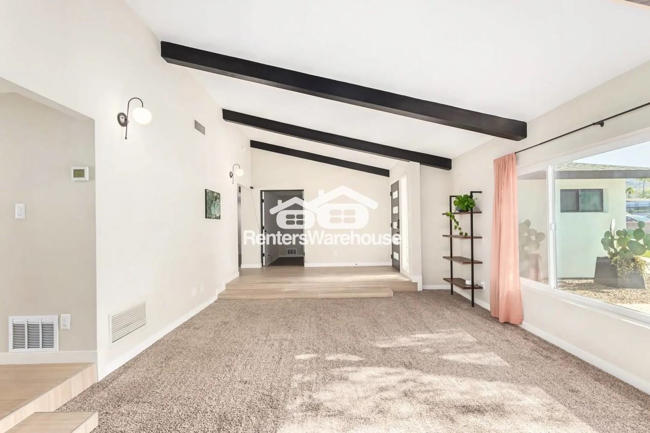 720 W Thunderbird Rd - Photo 2 of 17