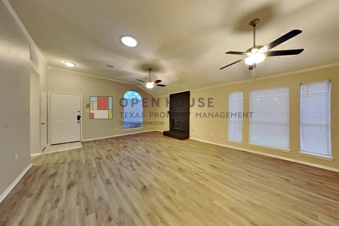 6922 Todd Ln - Photo 3 of 19